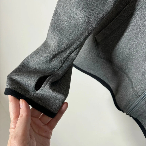 Nike DriFit Zip Up Grey Hooded Zip Up Sweatshirt Size Medium - Picture 3 of 7